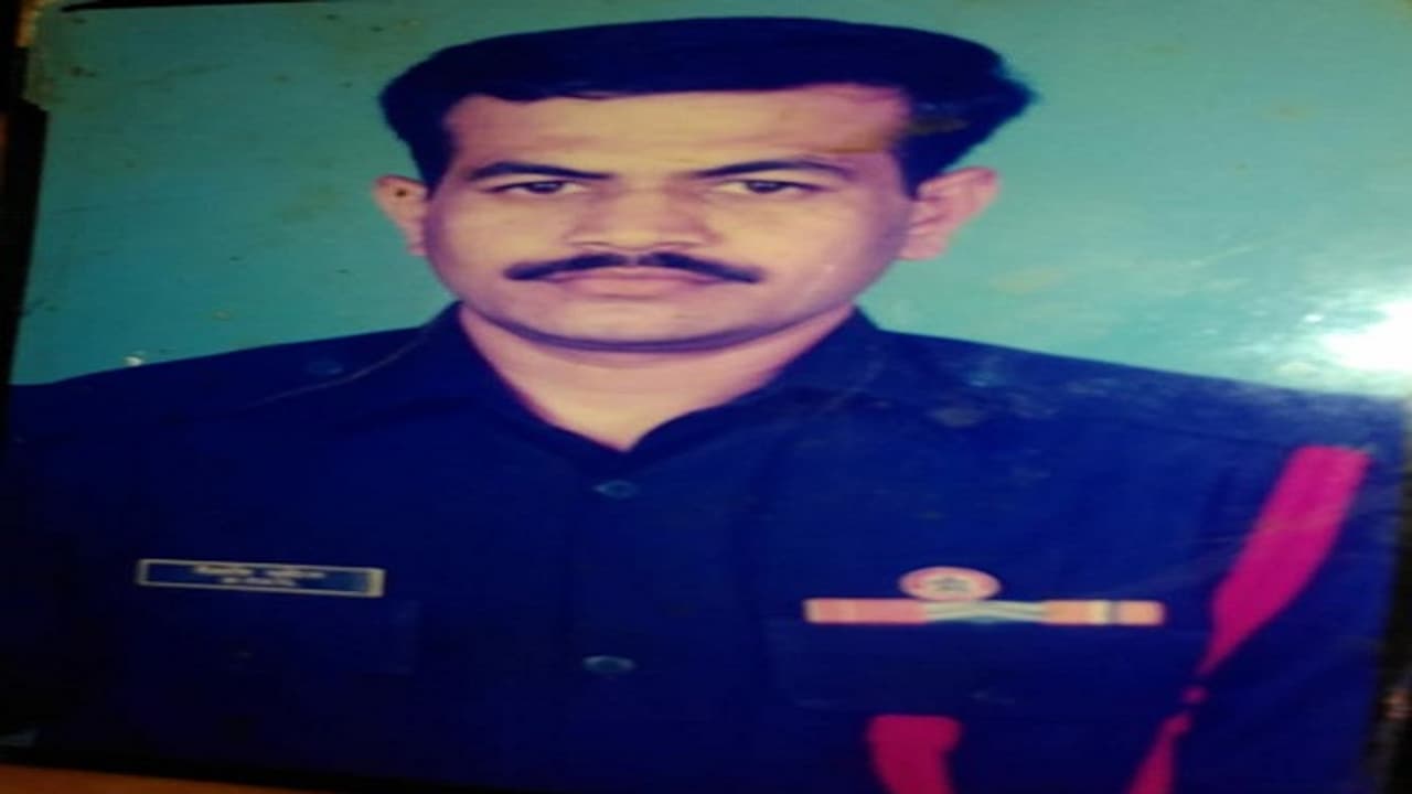 ಅನಾರೋಗ್ಯದಿಂದ ಖಾನಾಪೂರ ಯೋಧ ನಿಧನ! ಅನಾರೋಗ್ಯದಿಂದ ಖಾನಾಪೂರ ಯೋಧ ನಿಧನ!