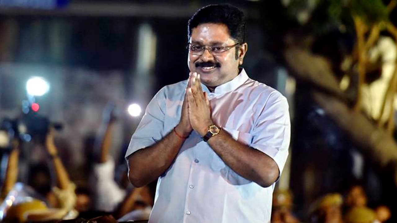 நான் கை காட்டுபவர் தான் அடுத்த பிரதமர்! மார்தட்டும் டி.டி.வி! நான் கை காட்டுபவர் தான் அடுத்த பிரதமர்! மார்தட்டும் டி.டி.வி!