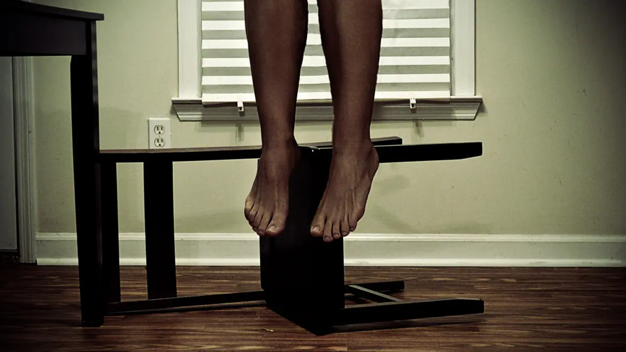 ನುಚ್ಚು ನೂರಾಯ್ತು ಪಿಯುಸಿ ವಿದ್ಯಾರ್ಥಿನಿಯ ಕನಸಿನ ಗೋಪುರ ನುಚ್ಚು ನೂರಾಯ್ತು ಪಿಯುಸಿ ವಿದ್ಯಾರ್ಥಿನಿಯ ಕನಸಿನ ಗೋಪುರ