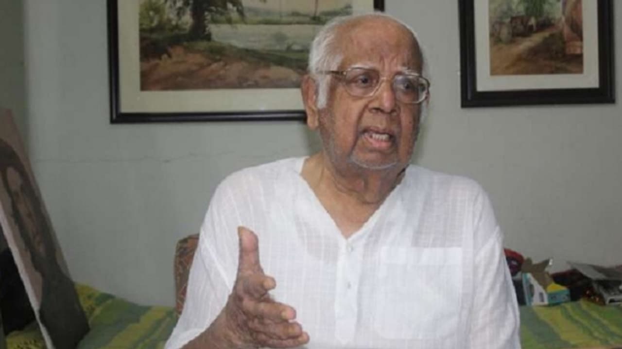 కారత్కు చుక్కలు చూపించాడు, ఎవరీ సోమ్నాథ్ చటర్జీ? కారత్కు చుక్కలు చూపించాడు, ఎవరీ సోమ్నాథ్ చటర్జీ?