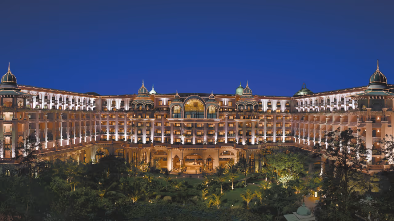 दिल्ली के पांच सितारा होटल में एक और मौत, मैनेजमेंट की लापरवाही आ रही है सामने दिल्ली के पांच सितारा होटल में एक और मौत, मैनेजमेंट की लापरवाही आ रही है सामने