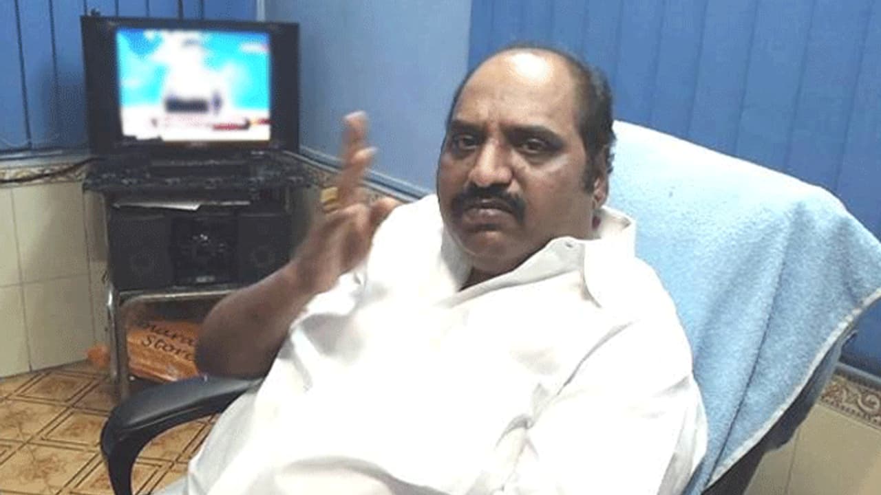 கட்சி கட்டுக்கோப்பாக இருக்கிறது... அழகிரி சொல்வது எல்லாம் சும்மா; ஜெ.அன்பழகன் பேட்டி! கட்சி கட்டுக்கோப்பாக இருக்கிறது... அழகிரி சொல்வது எல்லாம் சும்மா; ஜெ.அன்பழகன் பேட்டி!