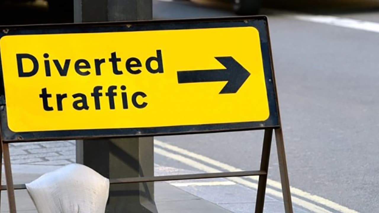 യുഎഇയിലെ ഈ പ്രധാന റോഡില് നാളെ ഗതാഗത നിയന്ത്രണം യുഎഇയിലെ ഈ പ്രധാന റോഡില് നാളെ ഗതാഗത നിയന്ത്രണം