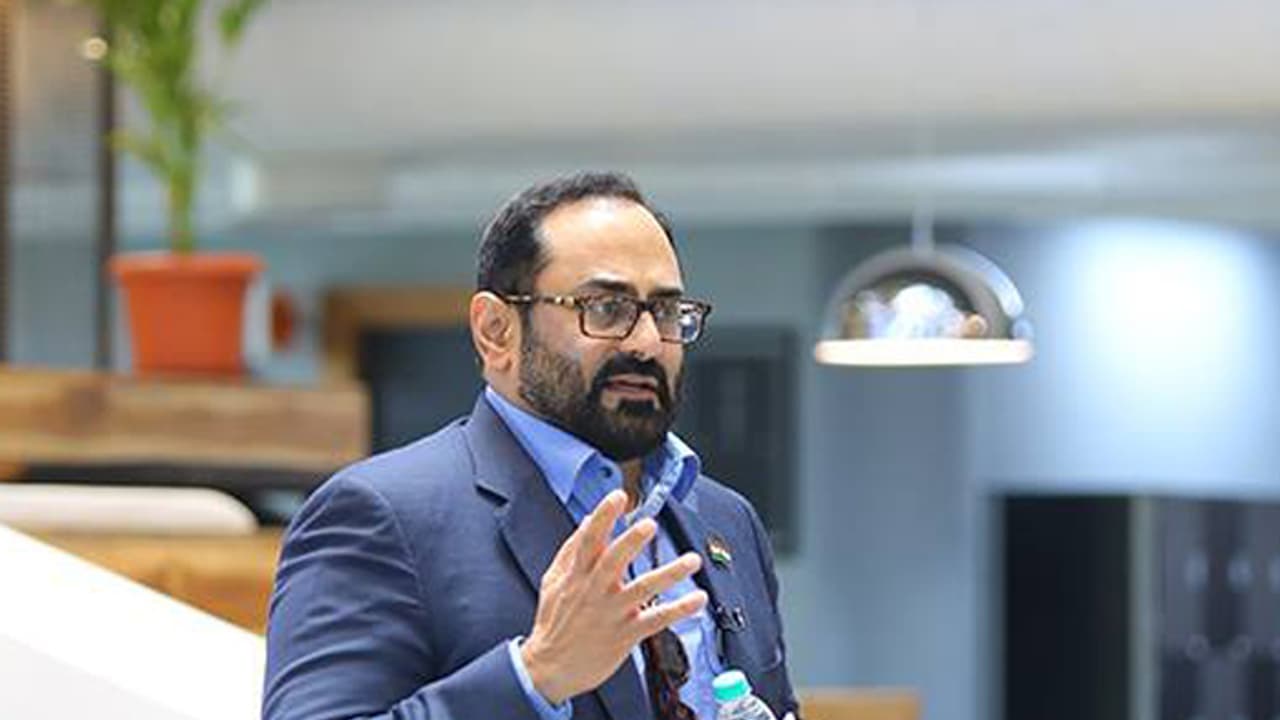 ಜೇಟ್ಲಿ ನನ್ನನ್ನು ಟೆಲಿಕಾಂ ಜಿಹಾದಿ ಅನ್ನುತ್ತಿದ್ದರು! ಜೇಟ್ಲಿ ನನ್ನನ್ನು ಟೆಲಿಕಾಂ ಜಿಹಾದಿ ಅನ್ನುತ್ತಿದ್ದರು!