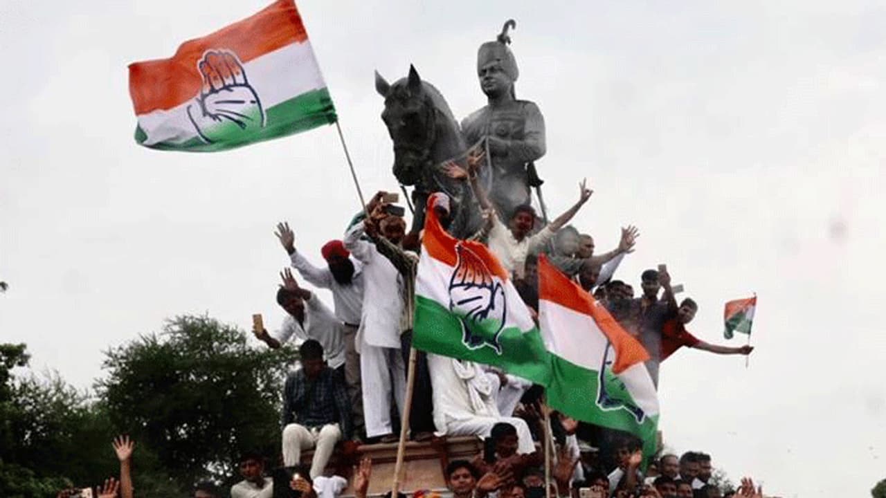 ಹಿರಿಯ ಕಾಂಗ್ರೆಸ್ ಮುಖಂಡರ ಪುತ್ರಗೂ ಗಾಳ ಹಾಕಿತ್ತಾ ಬಿಜೆಪಿ? ಹಿರಿಯ ಕಾಂಗ್ರೆಸ್ ಮುಖಂಡರ ಪುತ್ರಗೂ ಗಾಳ ಹಾಕಿತ್ತಾ ಬಿಜೆಪಿ?