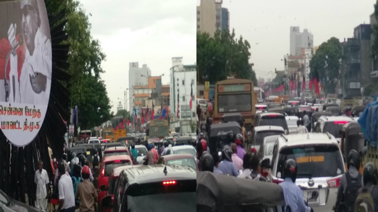 హరికృష్ణ అంతిమ యాత్ర.. ట్రాఫిక్ ఆంక్షలు హరికృష్ణ అంతిమ యాత్ర.. ట్రాఫిక్ ఆంక్షలు