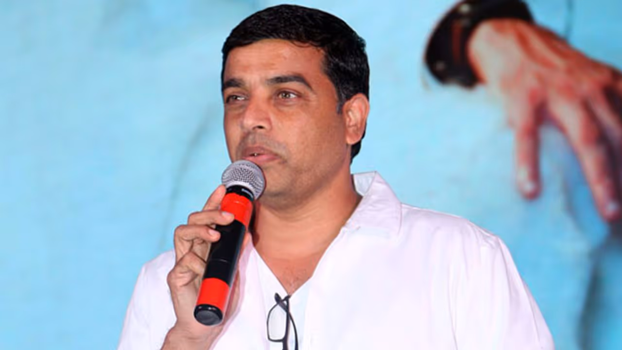 దిల్ రాజు ఓటు సమంతకే, కానీ డైరక్టర్ ఏమో... దిల్ రాజు ఓటు సమంతకే, కానీ డైరక్టర్ ఏమో...