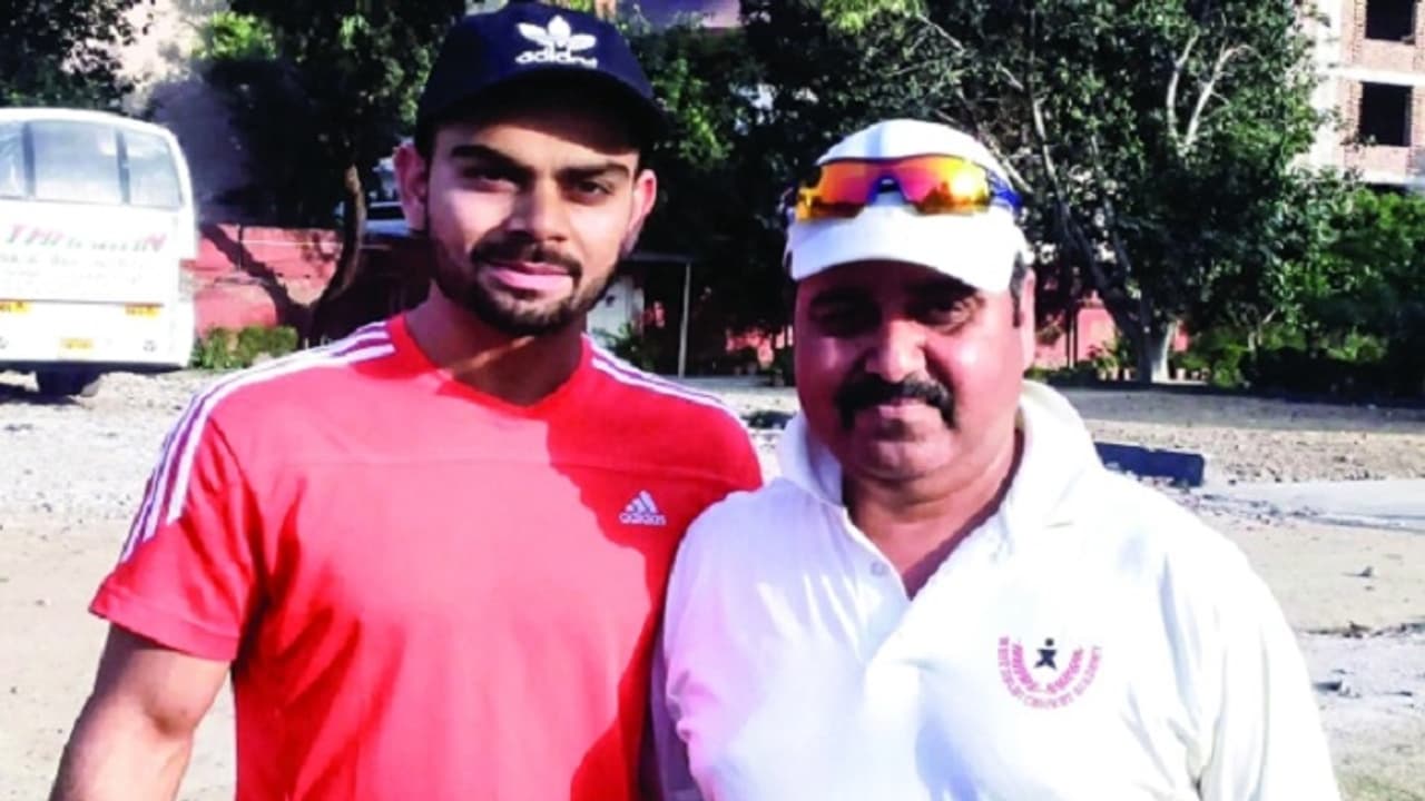 Virat Kohli Captaincy Controversy: कोहली को वनडे की कप्तानी से हटाने पर उनके बचपन के कोच का बड़ा बयान