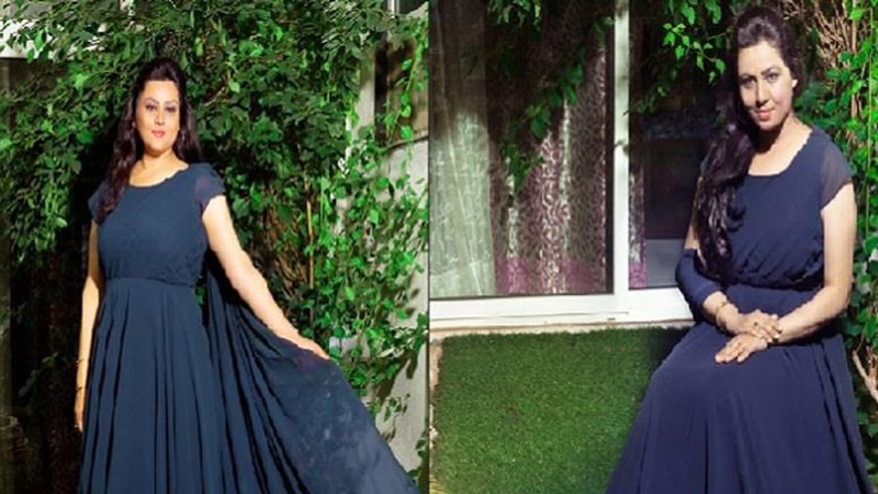 ఐపీఎస్ రూప మరో కోణం: ఫ్యాషన్ ఫోటోలకు ఫోజులు ఐపీఎస్ రూప మరో కోణం: ఫ్యాషన్ ఫోటోలకు ఫోజులు