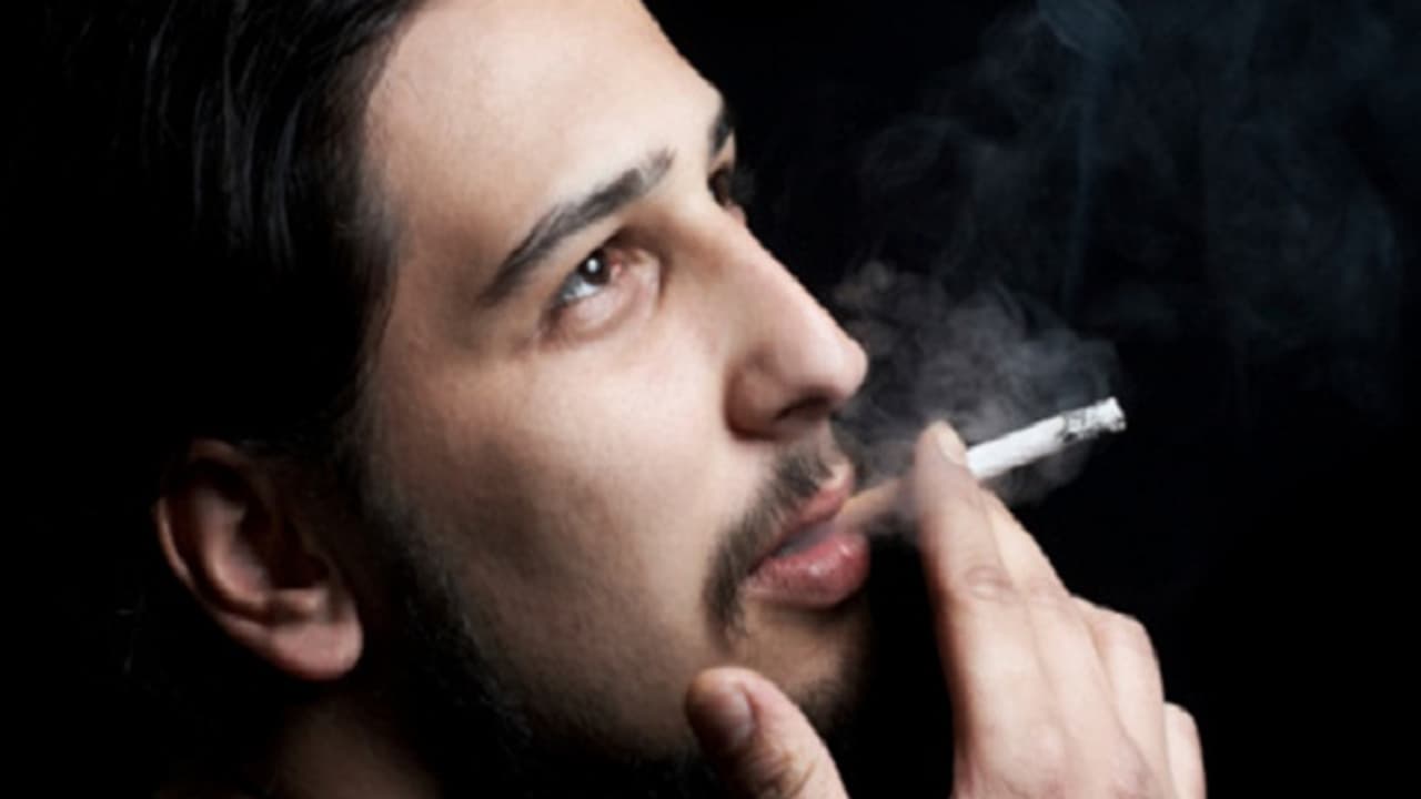सिगरेट गुटखे पर आने वाली है नई चेतावनी, तस्वीर भी अलग होगी, जानिए कब से हो रहा बदलाव सिगरेट गुटखे पर आने वाली है नई चेतावनी, तस्वीर भी अलग होगी, जानिए कब से हो रहा बदलाव