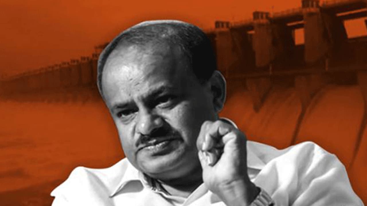 தமிழகத்தைக் காப்பாற்றவா நாங்கள் அணை கட்டியுள்ளோம்! முதல்வர் பேச்சால் சர்ச்சை! தமிழகத்தைக் காப்பாற்றவா நாங்கள் அணை கட்டியுள்ளோம்! முதல்வர் பேச்சால் சர்ச்சை!