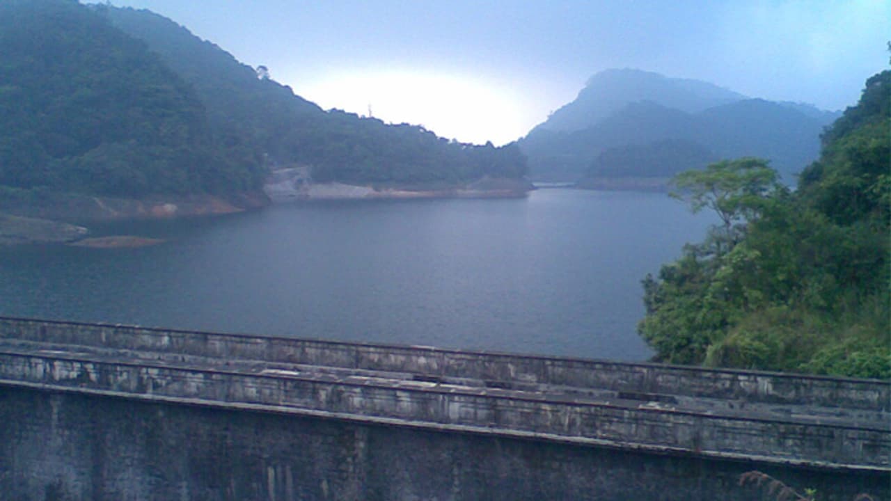 കനത്ത മഴ: കക്കയം ഡാം തുറന്നു, കുറ്റ്യാടി പുഴയോരത്തുള്ളവര്ക്ക് ജാഗ്രതാ നിര്ദ്ദേശം കനത്ത മഴ: കക്കയം ഡാം തുറന്നു, കുറ്റ്യാടി പുഴയോരത്തുള്ളവര്ക്ക് ജാഗ്രതാ നിര്ദ്ദേശം