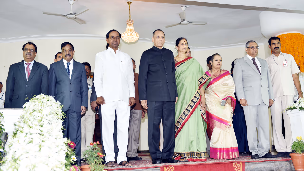 నరసింహన్: ఆరుగురు సీఎంలు, 9 ఏళ్ల పాటు గవర్నర్ పదవిలోనే....