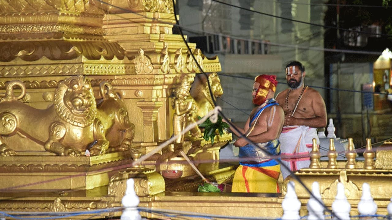 తిరుమలలో మరో కుంభకోణం... ఆర్జిత సేవా టిక్కెట్లలో మాయ