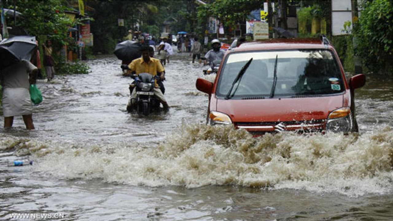 മദം പൊട്ടി മാനം, വണ്ടിയുമായി റോഡിലിറങ്ങുമ്പോള് ഇക്കാര്യങ്ങള് ശ്രദ്ധിക്കൂ! മദം പൊട്ടി മാനം, വണ്ടിയുമായി റോഡിലിറങ്ങുമ്പോള് ഇക്കാര്യങ്ങള് ശ്രദ്ധിക്കൂ!