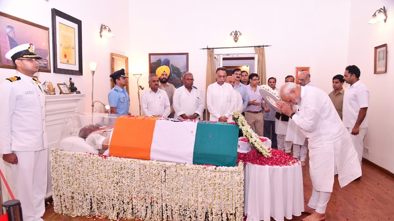 ನನ್ನ ಜೀವನವನ್ನು ಪ್ರಭಾವಿಸಿದವರು ಅಟಲ್: ಶಾರುಖ್ ನನ್ನ ಜೀವನವನ್ನು ಪ್ರಭಾವಿಸಿದವರು ಅಟಲ್: ಶಾರುಖ್