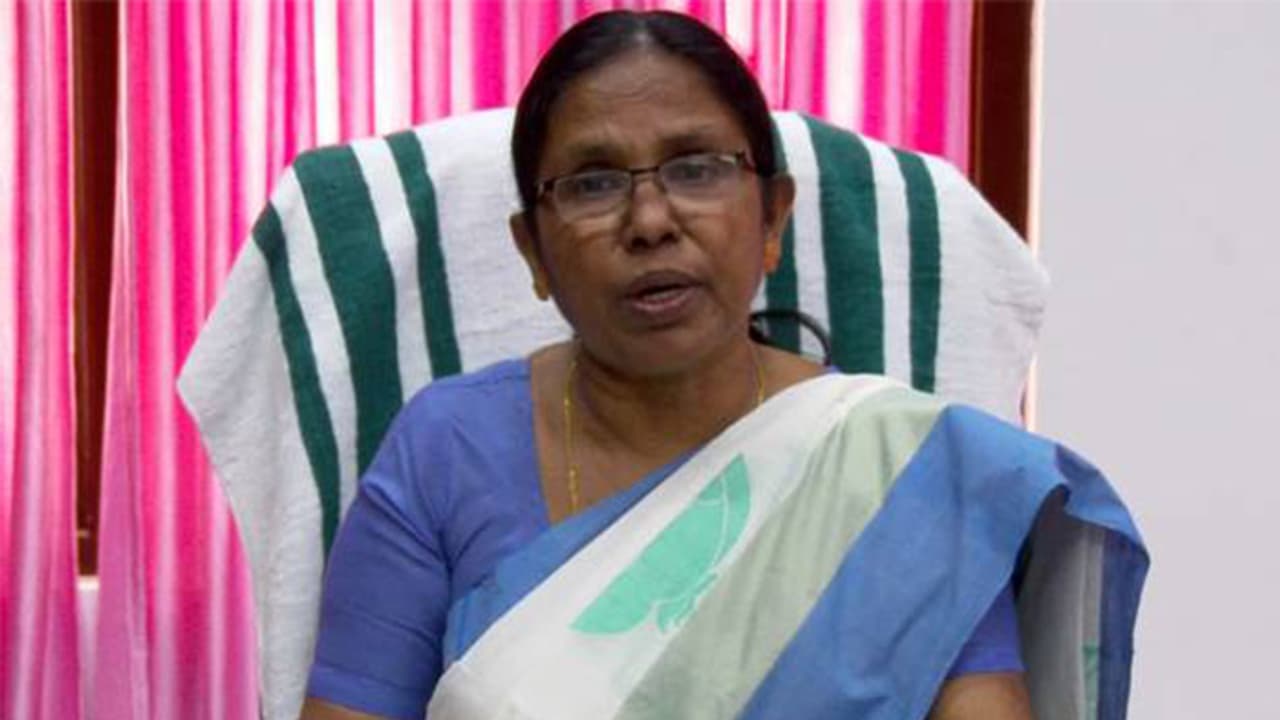 സതീദേവിക്കെതിരെ വധഭീഷണി മുഴക്കിയ ഗോപാലകൃഷ്ണനെതിരെ കേസെടുക്കണമെന്ന് കെ.കെ.ശൈലജ സതീദേവിക്കെതിരെ വധഭീഷണി മുഴക്കിയ ഗോപാലകൃഷ്ണനെതിരെ കേസെടുക്കണമെന്ന് കെ.കെ.ശൈലജ