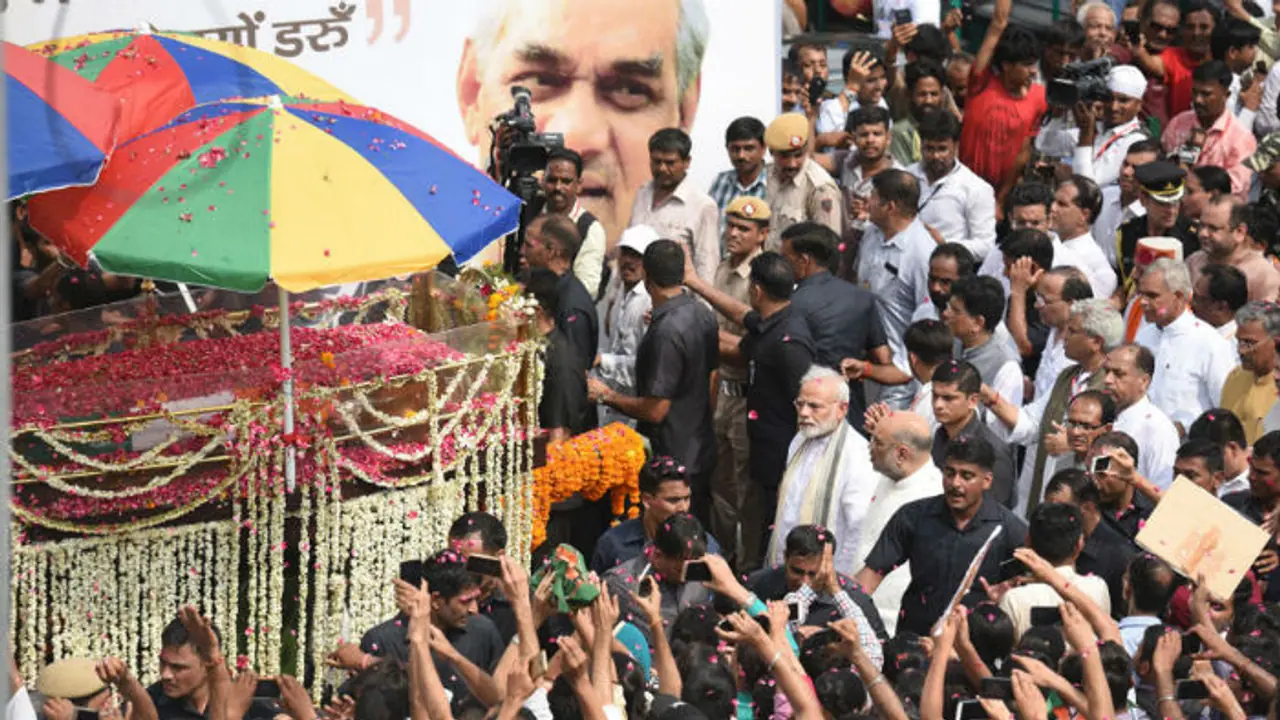 Vajpayee's last rites: PM Modi leads procession as nation bids farewell to popular statesman