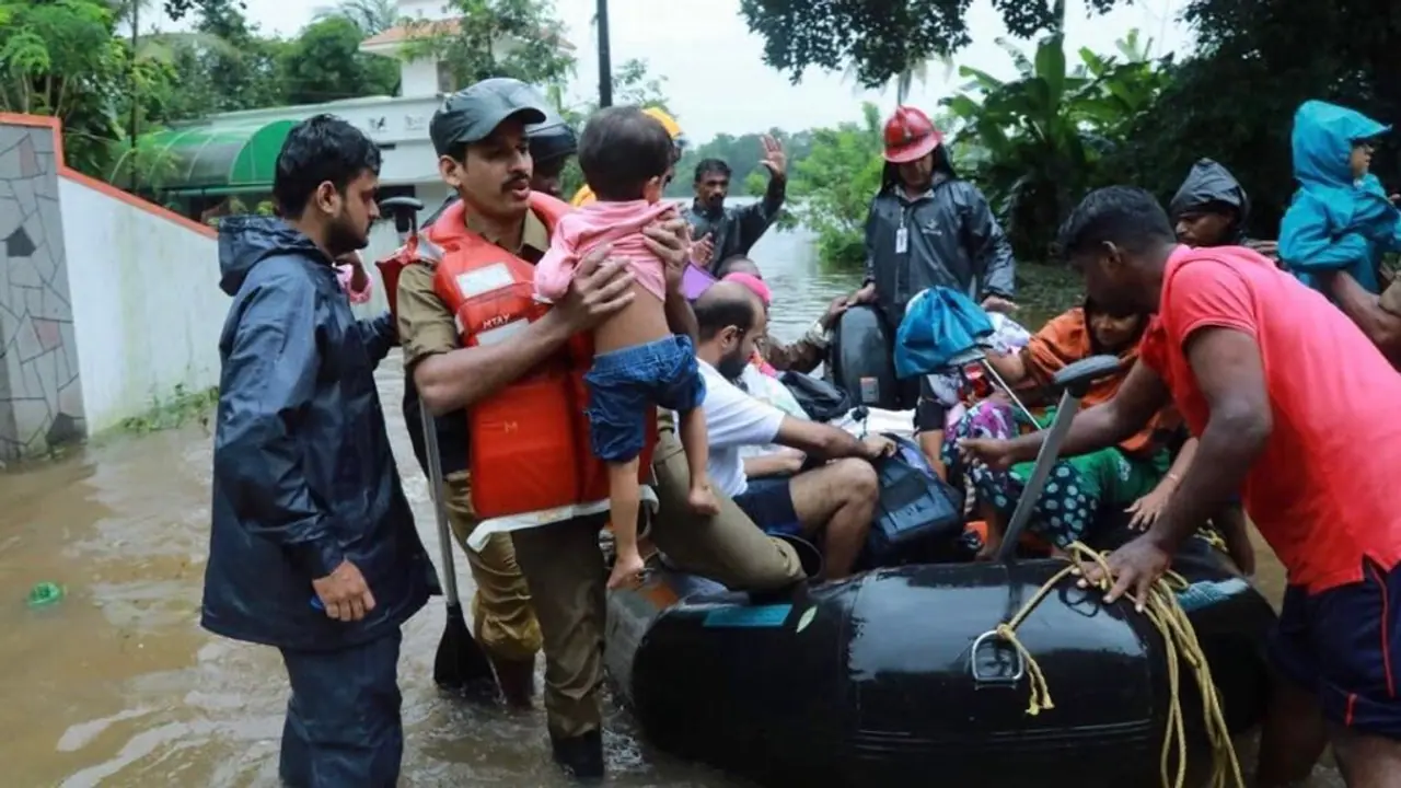 ట్వీట్లు మాత్రమేనా.. సాయం చేయరా..? సెలబ్రెటీలపై ఫైర్ ట్వీట్లు మాత్రమేనా.. సాయం చేయరా..? సెలబ్రెటీలపై ఫైర్