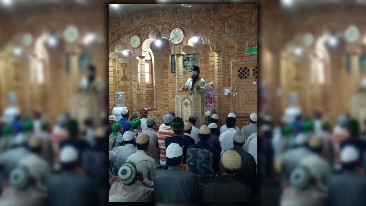 Kashmiri Imams stand against terrorism, urge youth to shun violence, drugs and corruption