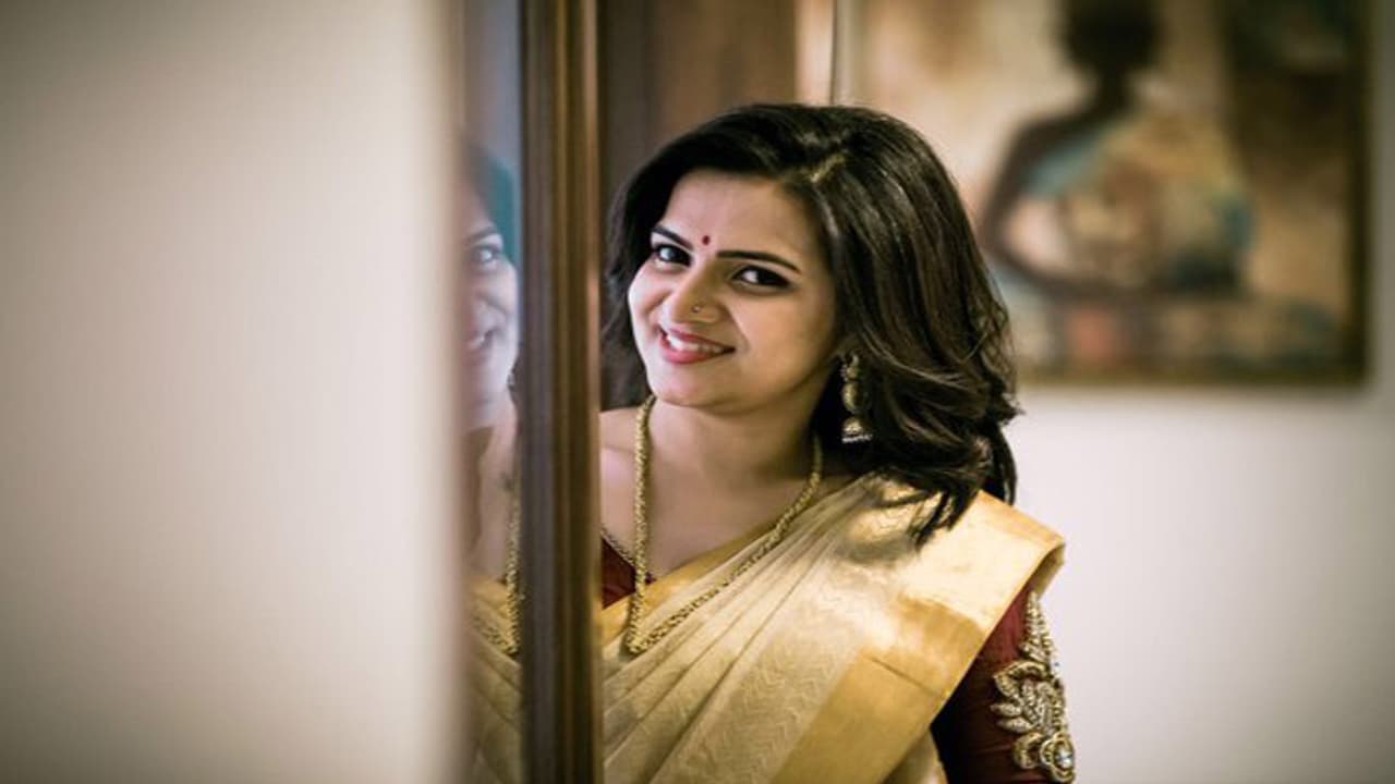 பாகிஸ்தான் இளைஞர்களின் மறுமுகத்தை வெளிக்காட்டிய டிடி..! வைரலாகும் வீடியோ..! பாகிஸ்தான் இளைஞர்களின் மறுமுகத்தை வெளிக்காட்டிய டிடி..! வைரலாகும் வீடியோ..!