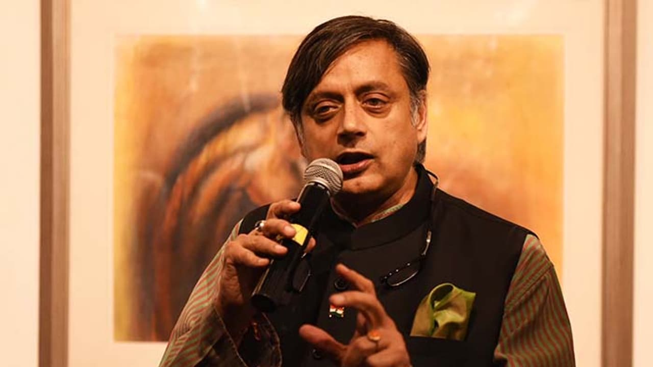 Shashi Tharoor allowed to visit Kofi Annan's family in Geneva, seek UN aid for Kerala Shashi Tharoor allowed to visit Kofi Annan's family in Geneva, seek UN aid for Kerala