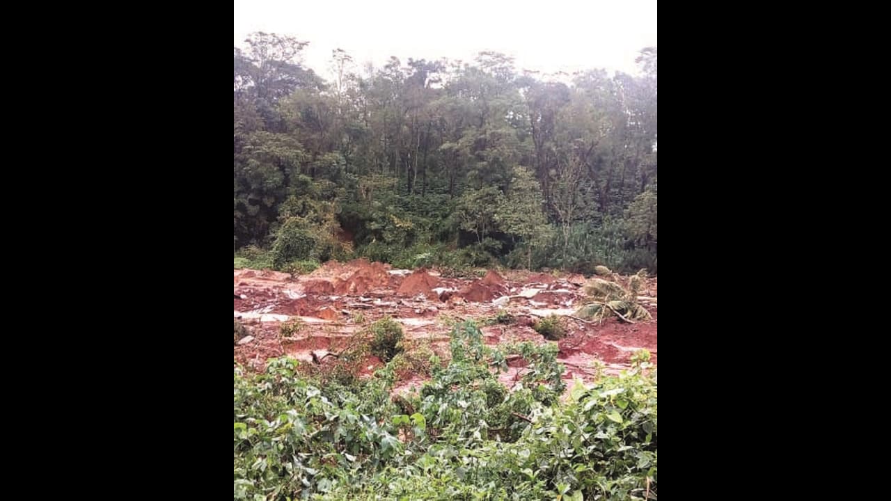 ಈ ಊರಲ್ಲಿ ಉಳಿದಿದ್ದು ಕೇವಲ ಸ್ಮಶಾನ ಮೌನ