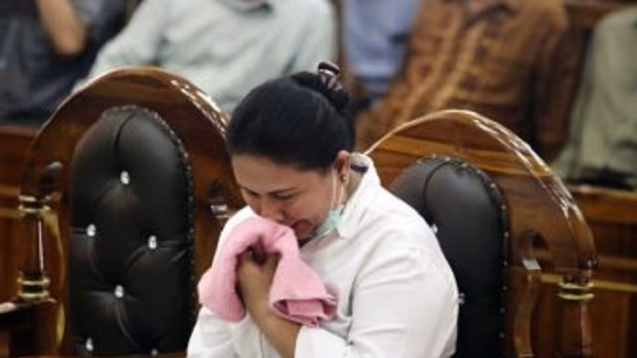 44 year old Buddhist woman complains about noise at mosque in Indonesia, gets jailed 44 year old Buddhist woman complains about noise at mosque in Indonesia, gets jailed