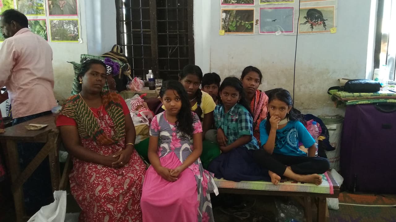 ജാഗ്രത വേണം; ആലപ്പുഴയിലെ ദുരിതാശ്വാസ ക്യാമ്പുകളിൽ വൈറൽ പനി പടരുന്നു ജാഗ്രത വേണം; ആലപ്പുഴയിലെ ദുരിതാശ്വാസ ക്യാമ്പുകളിൽ വൈറൽ പനി പടരുന്നു