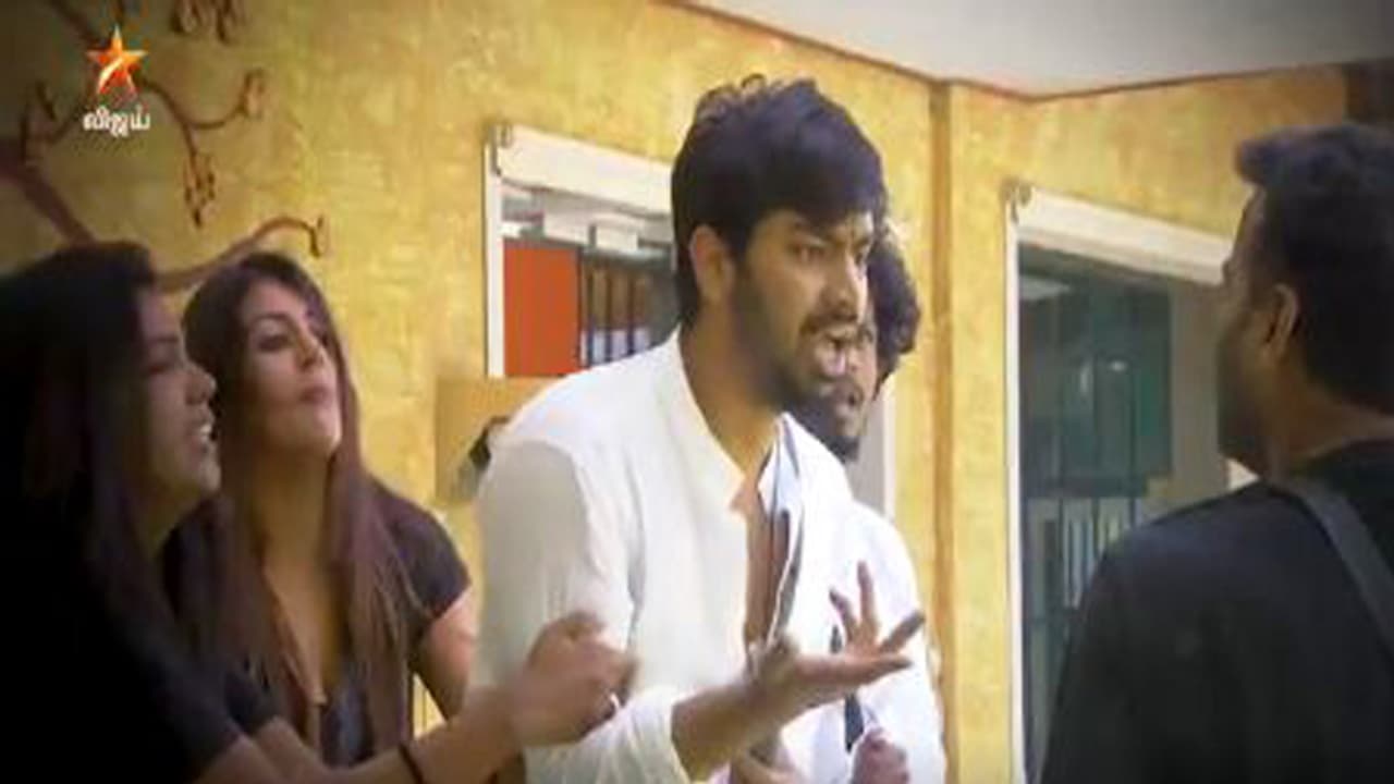 பிக்பாஸ் வீட்டில் நடக்கும் அடிதடி சண்டை..! இனி பொறுக்க முடியாது பொங்கி எழுந்த போட்டியாளர்...!