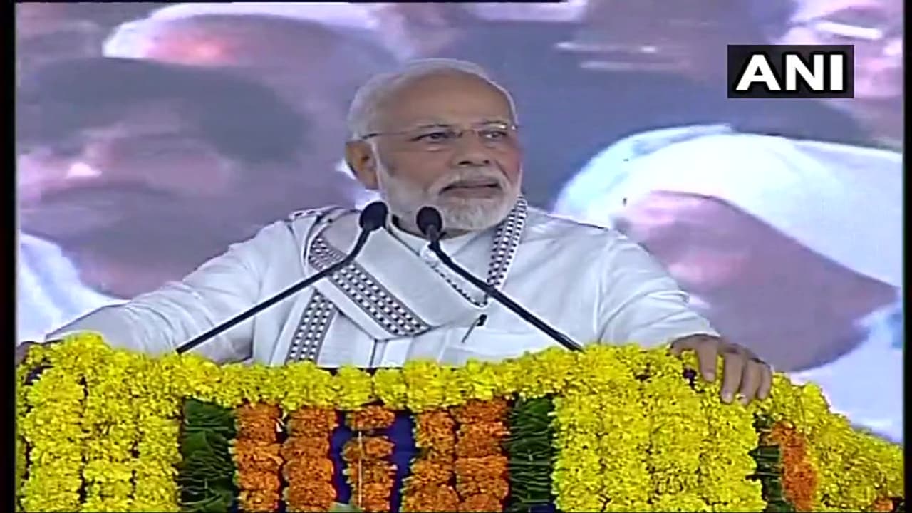 ಪ್ರತಿಯೊಬ್ಬರಿಗೂ ಸೂರು: ಶ್ರೀಸಾಮಾನ್ಯನ ಕನಸು ಈಡೇರಿಸ್ತಾರಾ ಮೋದಿ? ಪ್ರತಿಯೊಬ್ಬರಿಗೂ ಸೂರು: ಶ್ರೀಸಾಮಾನ್ಯನ ಕನಸು ಈಡೇರಿಸ್ತಾರಾ ಮೋದಿ?