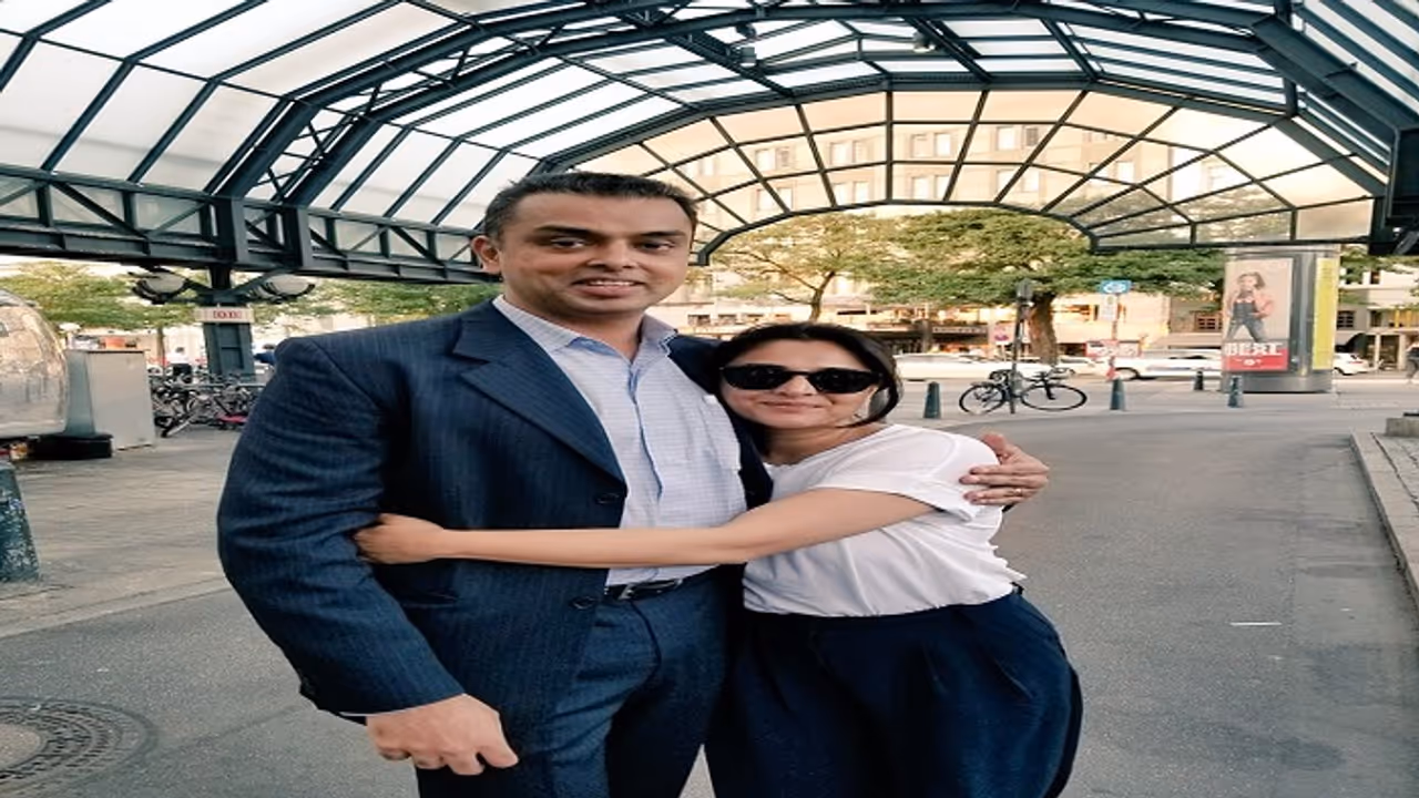 ಮೋದಿಗೆ ಹಕ್ಕಿ ಹಿಕ್ಕೆ ಎಂದ ರಮ್ಯಾಗೆ ಇಕ್ಕಿದ ನೆಟ್ಟಿಗರು! ಮೋದಿಗೆ ಹಕ್ಕಿ ಹಿಕ್ಕೆ ಎಂದ ರಮ್ಯಾಗೆ ಇಕ್ಕಿದ ನೆಟ್ಟಿಗರು!