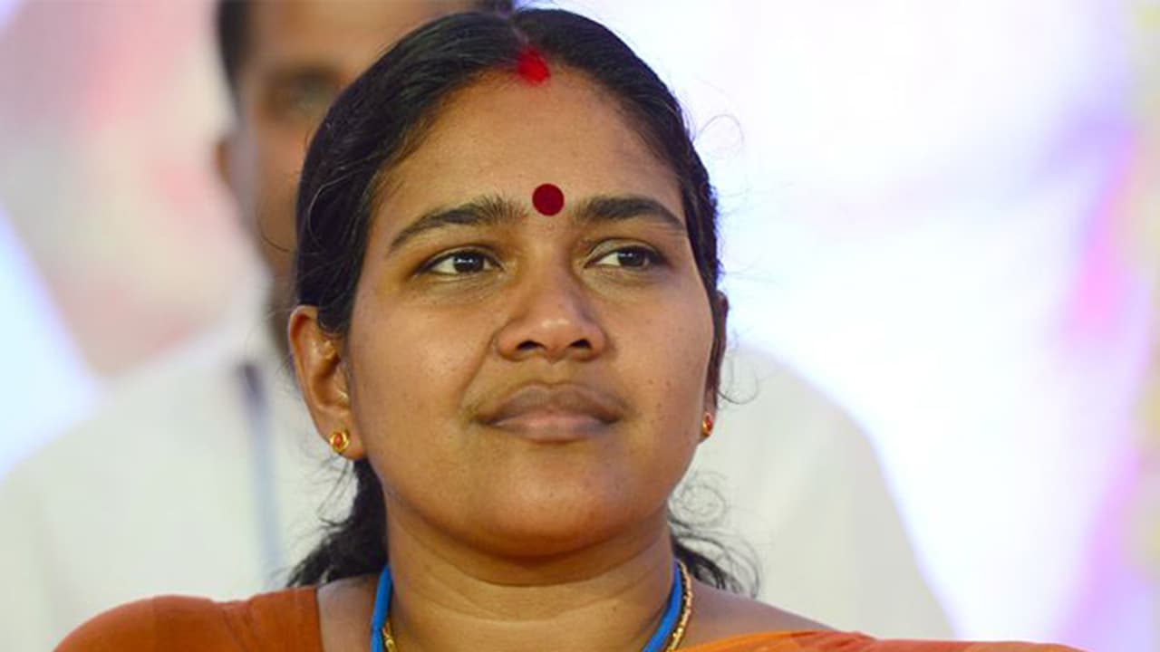 യതീഷ് ചന്ദ്രയെ പരാമര്ശിച്ചു ഭീഷണി: ശോഭ സുരേന്ദ്രനെതിരെ കേസ് യതീഷ് ചന്ദ്രയെ പരാമര്ശിച്ചു ഭീഷണി: ശോഭ സുരേന്ദ്രനെതിരെ കേസ്