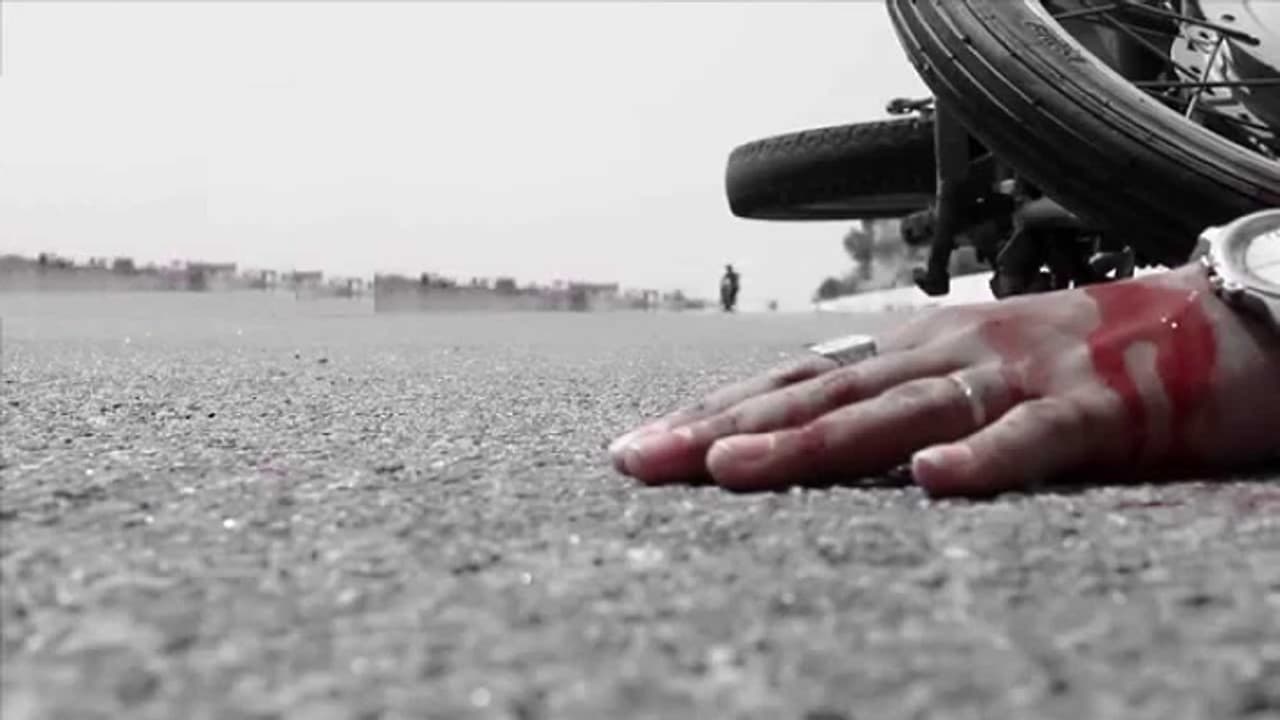 రోడ్డు ప్రమాదంలో సాఫ్ట్ వేర్ ఇంజినీర్ మృతి రోడ్డు ప్రమాదంలో సాఫ్ట్ వేర్ ఇంజినీర్ మృతి