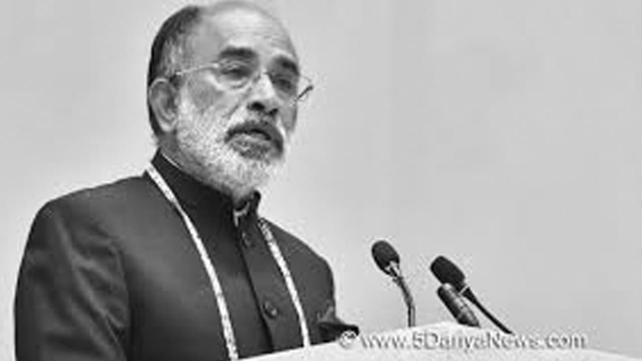 'గుజరాత్ భూకంపానికి విదేశీ సహాయం తీసుకొన్నారు, కేరళకు ఎందుకొద్దు' 'గుజరాత్ భూకంపానికి విదేశీ సహాయం తీసుకొన్నారు, కేరళకు ఎందుకొద్దు'