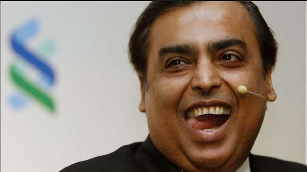 ಮುಖೇಶ್ ಒಂದು ಮಾತಿಂದ ಅಮೆಜಾನ್ ಎದೆ ಢವಢವ! ಮುಖೇಶ್ ಒಂದು ಮಾತಿಂದ ಅಮೆಜಾನ್ ಎದೆ ಢವಢವ!