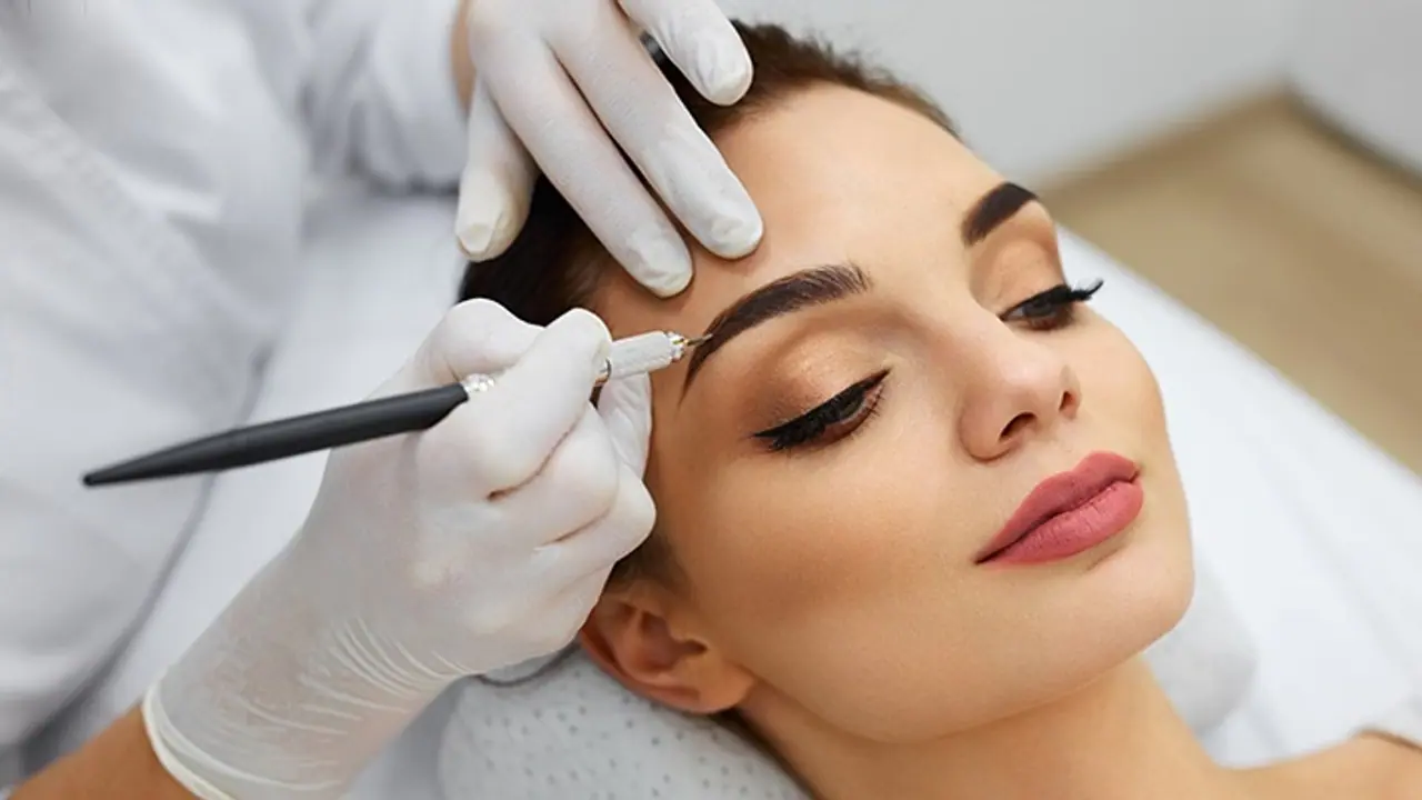 ವೈರಲ್ ಆಯ್ತು ಐಬ್ರೋ ಟ್ಯಾಟು ಟ್ರಿಕ್