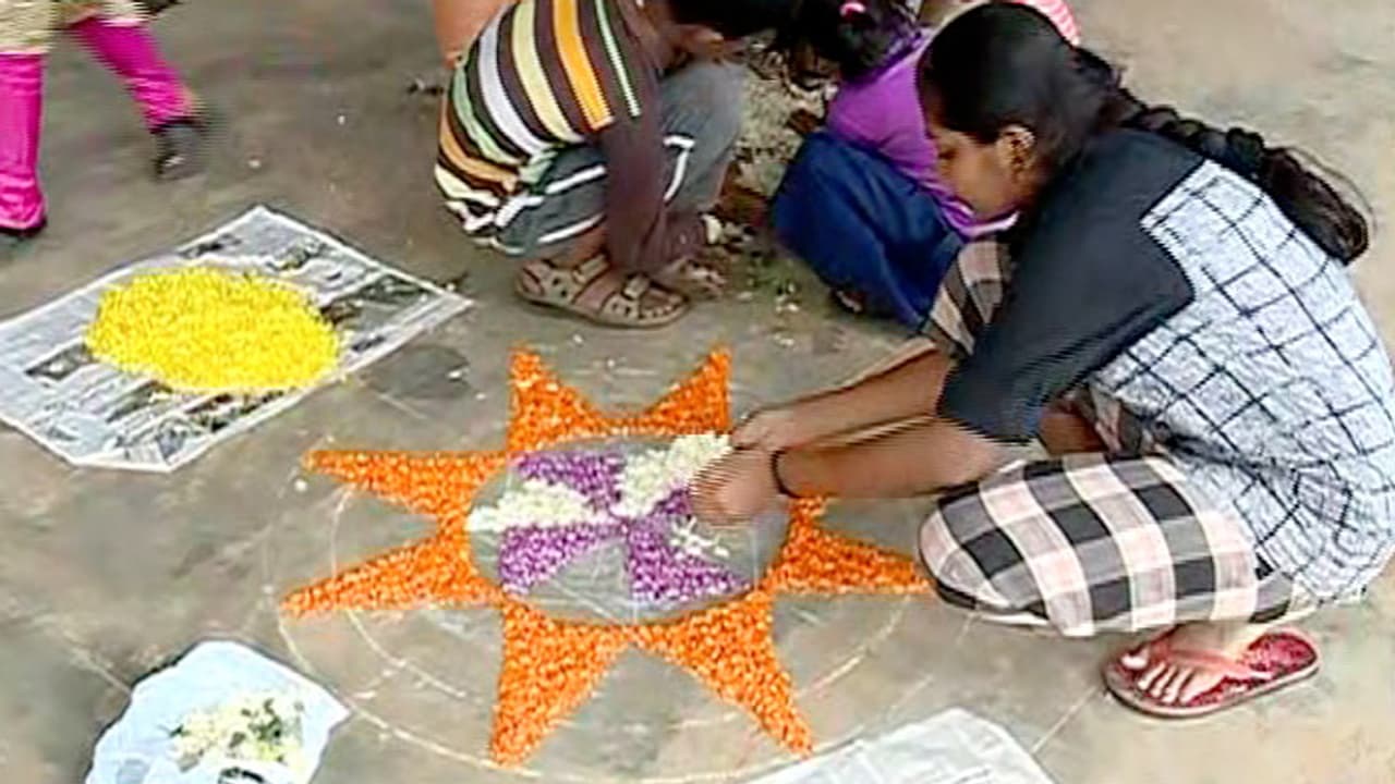 കേരളം അതിജീവിക്കട്ടേ; ഓണാശംസകളുമായി പ്രമുഖര് കേരളം അതിജീവിക്കട്ടേ; ഓണാശംസകളുമായി പ്രമുഖര്