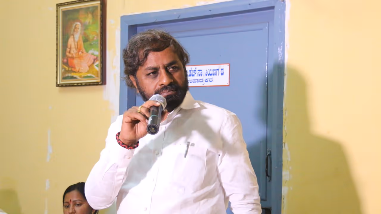 ಮೈಸೂರು: 'ರಾಜ್ಯ ಬಿಜೆಪಿ ಬಾಯಿ ಈಗ ಬಂದ್'..! ಮೈಸೂರು: 'ರಾಜ್ಯ ಬಿಜೆಪಿ ಬಾಯಿ ಈಗ ಬಂದ್'..!