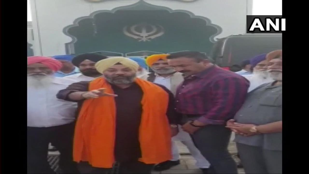 अमेरिका में हफ्ते भर के भीतर अकाली नेता पर दोबारा हमला, हमलावरों ने पोती कालिख (वीडियो)