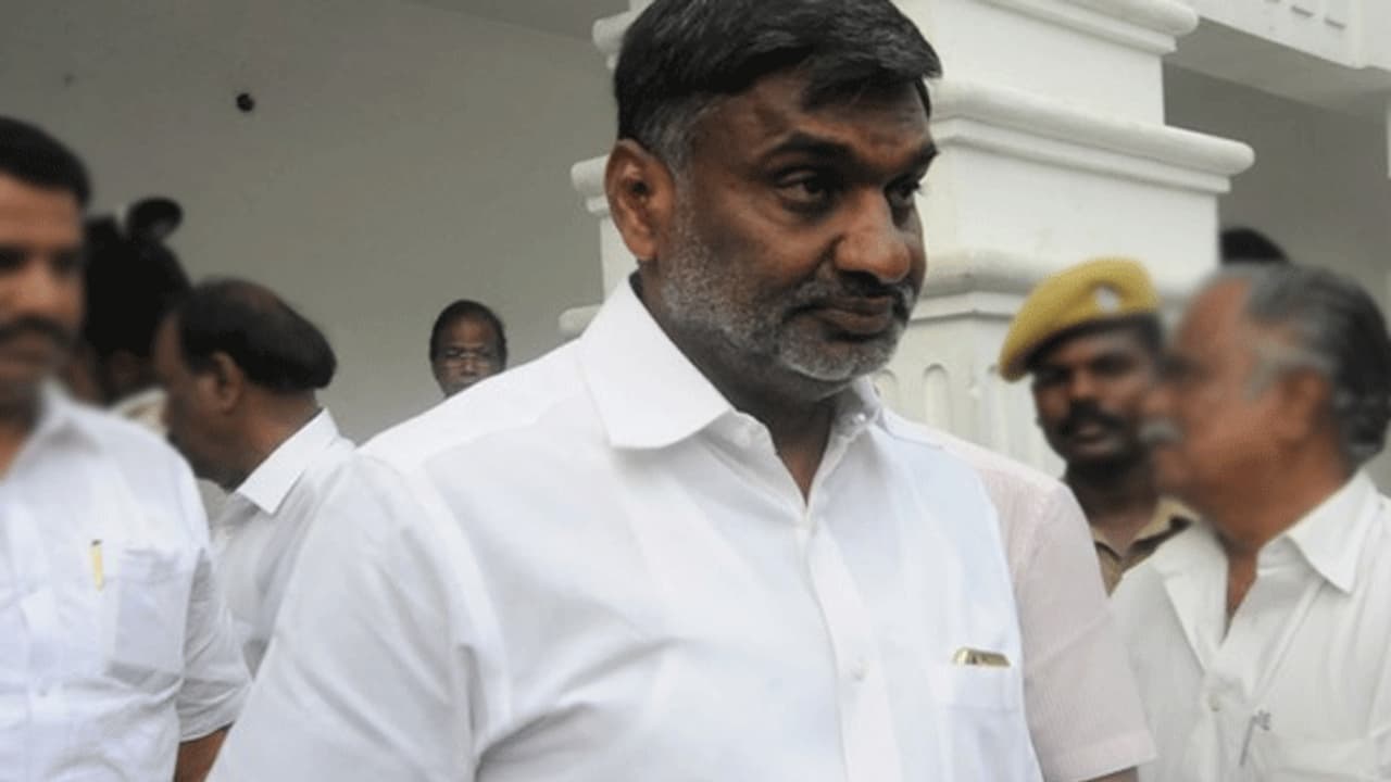 அமமுகவினர் திமுகவுக்கு செல்வதில் சதி.. சசிகலா, தினகரன் திமுக கைப்பாவைகள்.. மாஜி அமைச்சர் குற்றச்சாட்டு..! அமமுகவினர் திமுகவுக்கு செல்வதில் சதி.. சசிகலா, தினகரன் திமுக கைப்பாவைகள்.. மாஜி அமைச்சர் குற்றச்சாட்டு..!