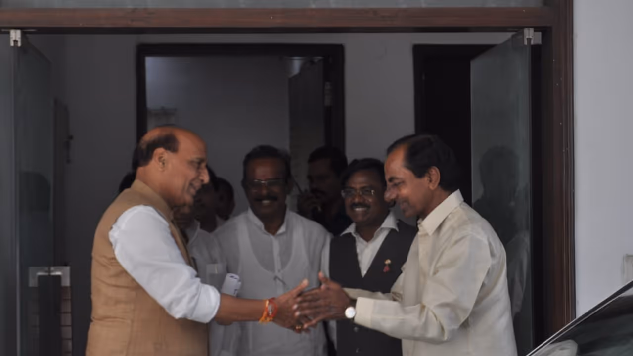 కేసీఆర్ రెడీ: తెలంగాణ అసెంబ్లీ రద్దుకు ముహూర్తం ఇదే? కేసీఆర్ రెడీ: తెలంగాణ అసెంబ్లీ రద్దుకు ముహూర్తం ఇదే?