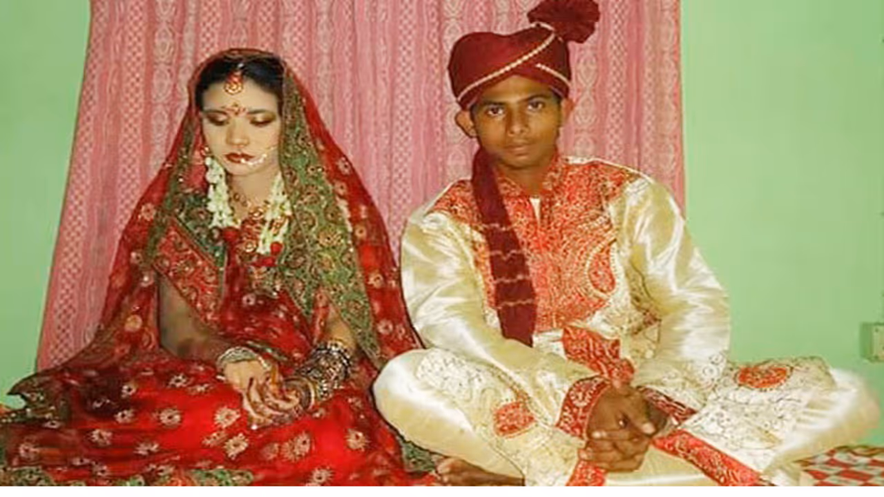 అదనపు కట్నం కోసం భార్యను వేధిస్తున్న అంతర్జాతీయ క్రికెటర్ అదనపు కట్నం కోసం భార్యను వేధిస్తున్న అంతర్జాతీయ క్రికెటర్