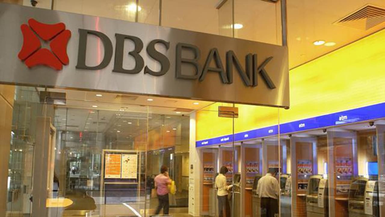 എഐ പണി തുടങ്ങി മക്കളേ... ജോലിയെടുക്കാൻ മനുഷ്യർ വേണ്ട, 4000 തസ്തികകൾ വെട്ടിക്കുറക്കുമെന്ന് ഡിബിഎസ് ബാങ്ക് 