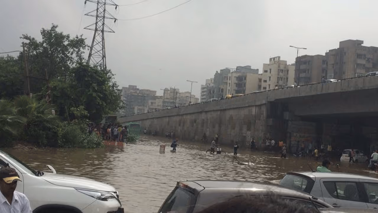ಮುಳುಗಿತು ದೇಶದ ಮತ್ತೊಂದು ನಗರ ಮುಳುಗಿತು ದೇಶದ ಮತ್ತೊಂದು ನಗರ
