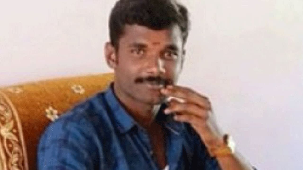 கார் ஓட்டுநர் கொலை வழக்கில் பகீர்... மகளின் கள்ளக்காதலனை போட்டு தள்ளிய தந்தை! கார் ஓட்டுநர் கொலை வழக்கில் பகீர்... மகளின் கள்ளக்காதலனை போட்டு தள்ளிய தந்தை!