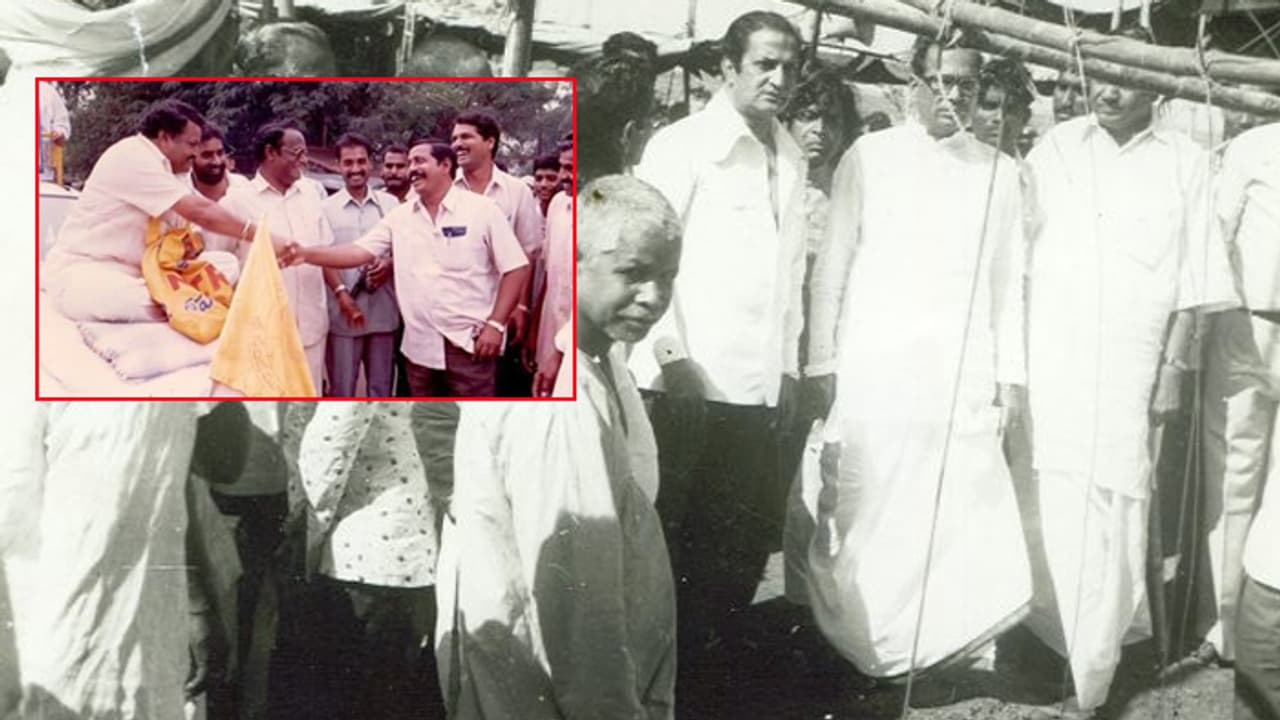 తండ్రిలాగే జోలెపట్టి విరాళాలు సేకరించిన హరికృష్ణ తండ్రిలాగే జోలెపట్టి విరాళాలు సేకరించిన హరికృష్ణ