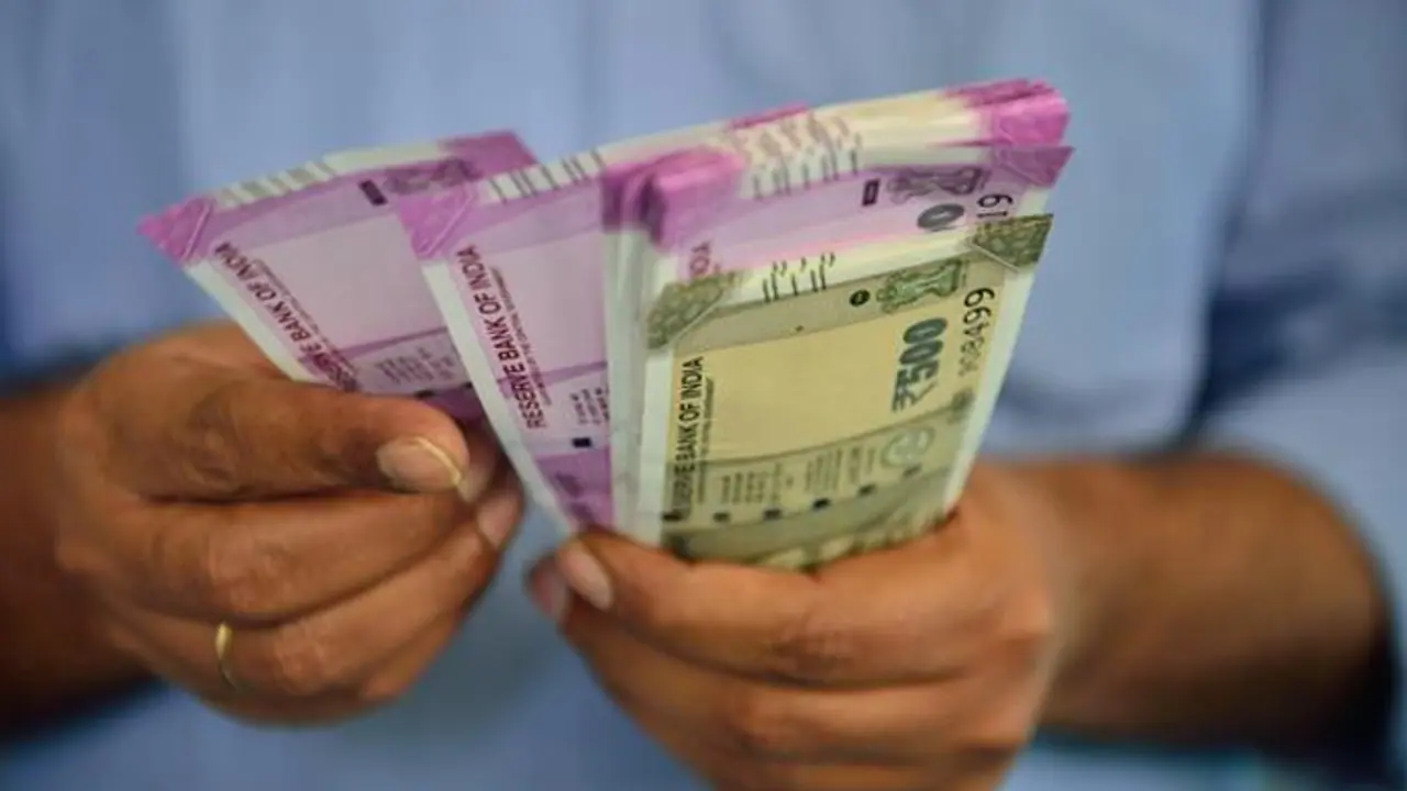 Dearness Allowance Hike: ஒரு கோடி மத்திய அரசு ஊழியர்களுக்கு 4 சதவீதம் அகவிலைப்படி உயர்வு!