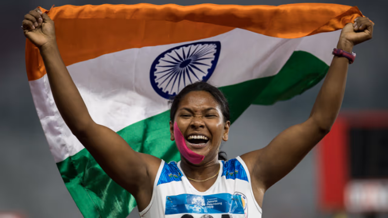 Asian Games 2018: Heptathlon gold medallist 12 toed Swapna Barman to get special shoes from Chennai firm Asian Games 2018: Heptathlon gold medallist 12 toed Swapna Barman to get special shoes from Chennai firm
