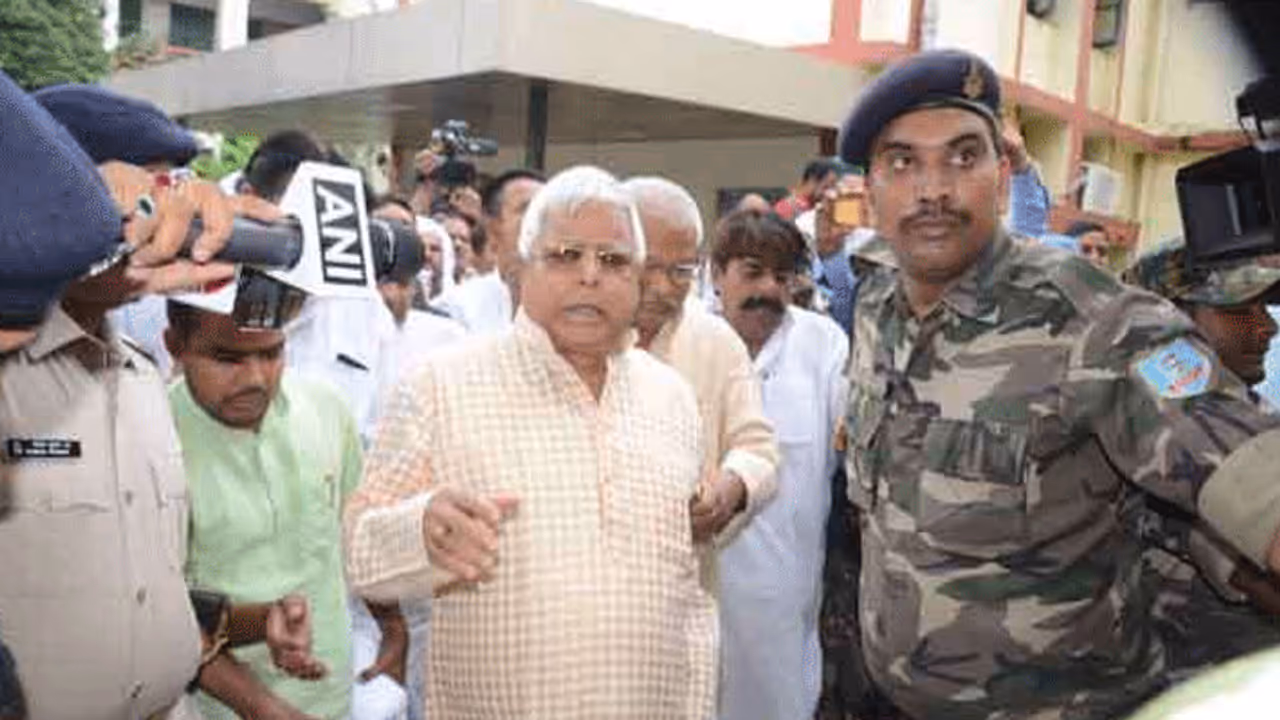 Fodder scam case: Lalu Prasad Yadav surrenders before special court in Ranchi